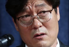 "나가라니까 진짜 나갔네"... '국제 망신' 홍명보 선임 주동자, 도피성 해외 취업 논란→끊이질 않는 '분노 세례'