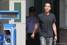 "일 없어 AV배우 관심" 고영욱…"얼마나 더 부자 돼야" 유재석 겨냥?