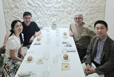 '55살' 이영애 '75살' 남편과 포착...동안 비결? "역노화 박사 만났다"
