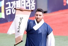 'LG 창단 최초, 롯데 31년·두산은 22년 숙원' 구단 새 역사를 향해 뛴다