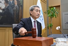 [속보]신현송 총재 "증시 변동성, 실물경제 시스템 리스크 높지 않아"