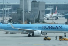 대한항공, 8월 유류할증료 25%↓…미·이란 갈등에 9월은 불투명
