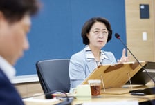 추미애, 삼전닉스에 행정권고 "TSMC처럼 공정수 재사용 늘려라"