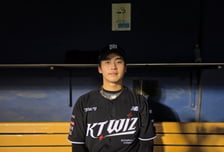 "'어쩌라고 막았잖아' 알죠, 영업 시작합니다" KT 박영현, 과연 원조는 달랐다! 9회말 2사 만루 국대 4번 타자에 7연속 직구→진땀 SV