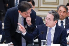 "월요일이 무섭다" 개미들 초긴장...반도체주 반등 트리거 '이것' 주목