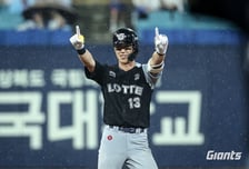 '7:3→7:8→11:8' 롯데 미쳤다! 삼성 마무리 김재윤 무너뜨리며 3연패 탈출 '노진혁 동점타+전민재 결승타' [대구 현장리뷰]
