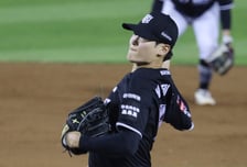 [포토] 배제성 '4연승 후 수원성 간다'