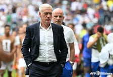 14년 고별전인데 전반 0-4? 데샹 감독 "용납할 수 없었다"... 10골 난타전 끝에 아쉬운 퇴장