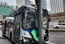 광명역 앞 시내버스 인도 돌진…50대 기사 "급발진" 주장