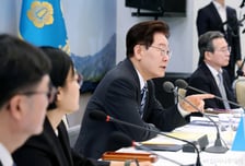 이재명 "부패한 이너써클" 비판 반년...금융지배구조 확 바뀐다