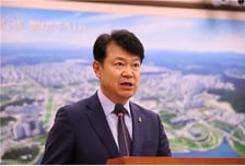 "청사 노후화, 재정 부담 막자"…與복기왕, 청사관리기본법 낸다