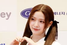 [포토] 베이비돈크라이 쿠미 '상큼 양갈래'
