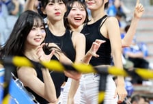 [포토] '1점은 지켜야지' 삼성 치어리더들