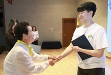 평생 흙 일궈 번 돈 지역학생 미래 위해 쾌척