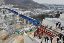현대엔지니어링, '안성 교량 붕괴' 영업정지 3개월…"법적 절차 검토"
