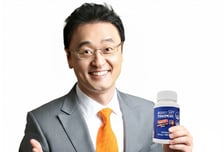 개그맨 출신 권영찬 교수, 루페 '알이에프 관절면역365' 광고모델 발탁