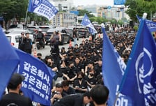 성과급·공장증설, 파업 대상서 뺀다