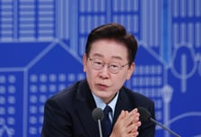 李대통령 "부동산 문제, 허심탄회하게 토론하면 합의 가능"