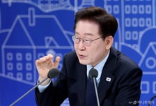 李대통령 "부동산 가격 통제, 목표 아냐…가능하지도 않아"