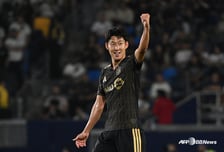손흥민 미쳤다! 환상 개인기→왼발 선제골 폭발... 월드컵 마치고 2경기 연속골