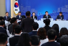 전문가들 "재건축·재개발 활성화 위해 이주비 규제 풀어야"
