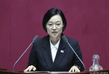 한성숙 "여야 긴밀히 소통해 AI 대전환, 국민 모두의 성장 이루겠다"