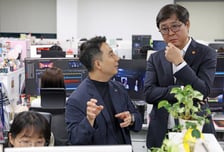 최휘영 문체부 장관 "한국, AI 늦었지만…콘텐츠 시장은 선도"