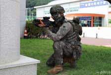 야간 불침번 사라진다…軍, CCTV로 출입자 확인·감시 대체