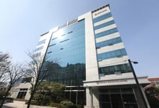 동아쏘시오홀딩스, 동아제약 흡수합병…사명은 '동아제약' 유지 방침