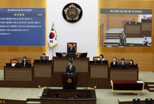 탑승객 만족도 높은데…'한강버스' 대응 고심하는 서울시의회 민주당