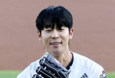 [포토] 데니 구, 감미로운 피니시
