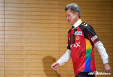 '59세 4개월 29일' 日 미우라, 4년 만에 공식전 골... "상대 수비수보다 먼저 움직였다"