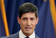 워시의 2번째 FOMC 금리동결 예상…"시장, '인상' 이변에도 대비"