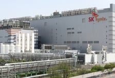 [속보] SK하이닉스, 2분기 영업이익 60.5조...역대 최대 기록