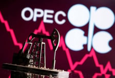 "OPEC+ 7개국, 9월이후 증산 중단 예상…전쟁여파 생산차질"