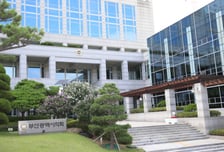 부산시의회 국외공무출장 예산 자진 반납