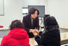 3년 대치 노량진과 달랐다…과천 40년 노점, 충돌 없이 꽃길이 된 까닭