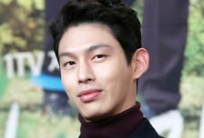 최정원, 연인 흉기 협박 기소유예…"겸손한 한 사람으로 살아가려 한다"