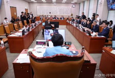 [속보]'패스트트랙 심사기간 단축' 국회법 개정안 법사위 통과