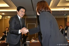 조국 "지지자 모임 명칭·정관서 '조국' 지워달라…오해 일으켜"
