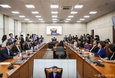 국회 행안위, 국회 후반기 첫 회의...간사 與 이해식·野 강명구