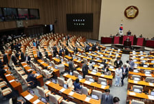 '보완수사권 폐지' 초읽기…與 또 강행 처리 시도에 野 또 필리버스터