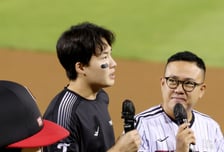 [포토] 임찬규 인터뷰하다 울컥 '힘들었어요'