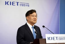 반도체 넘어 AI 생태계 경쟁…해법은 '한국형 제조 LLM' 구축