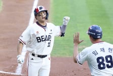 '대박' 멀티홈런 대폭발! 고교시절 오타니로 불린 두산 사나이 '드디어 잠재력 터지나' LG와 잠실 라이벌전 기선 제압 [잠실 현장리뷰]