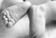숨진 7개월 아기 겨우 3㎏…20대 부모는 PC방서 게임 몰두