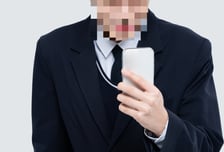 아들 '교사 몰카' 증거 없앤 경찰 아빠…수사팀, 알고도 보고 안 했다