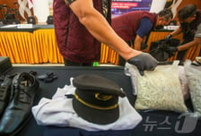 "마약에 취해 비행기 운항"…말레이 조종사 가방엔 마약 7만정