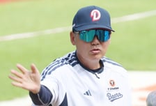 '3위 넘본다!' 두산 김원형 감독 칭찬 '총 8명' 이름 언급 "관중석 가득 메워주신 팬 분들께 감사"