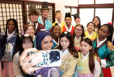 [단독]인사동 거리 '치킨집·한복집 메이크업' 영업규제 풀린다